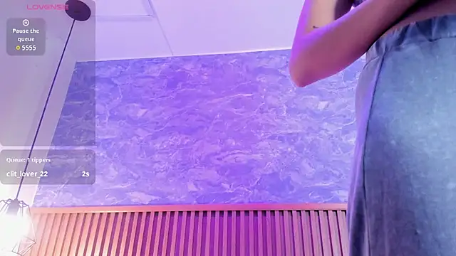 alina_souvage_ webcam