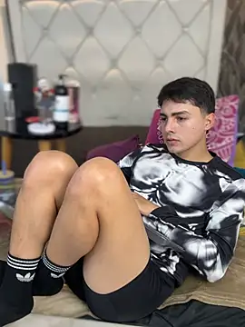 Samu_Hott live sex cam