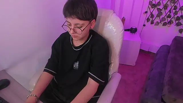 nathaly_ds - Nathaly_ds's free webcam - UK Sex Cams