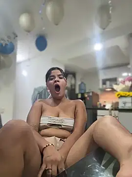 Kaily_Sweet16 webcam