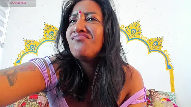 ladynahir - LadyNahir's free webcam - UK Sex Cams