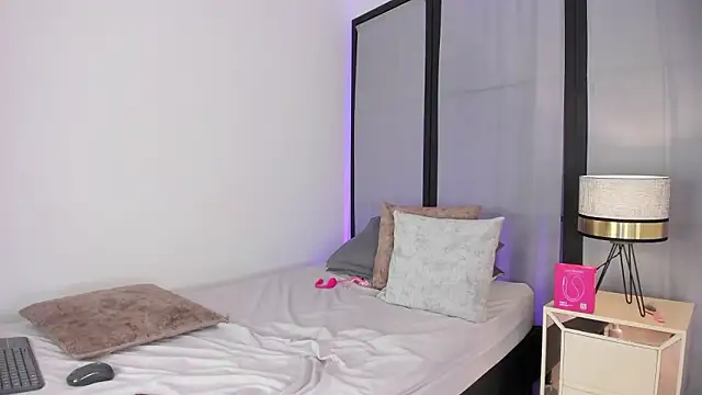 niicole_steele_ webcam