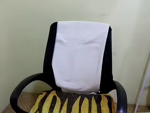 lovelyxmorena webcam