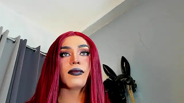 DominaAurumXXX live sex cam