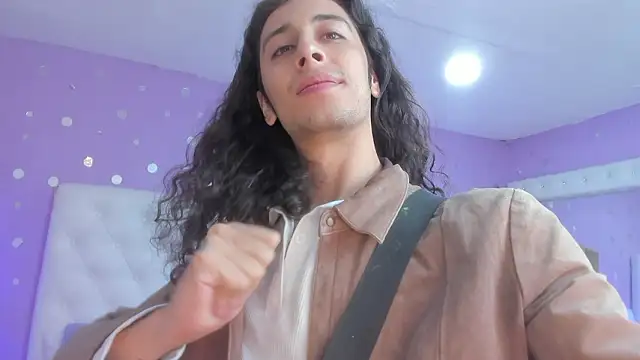 Goldentemptation_ webcam