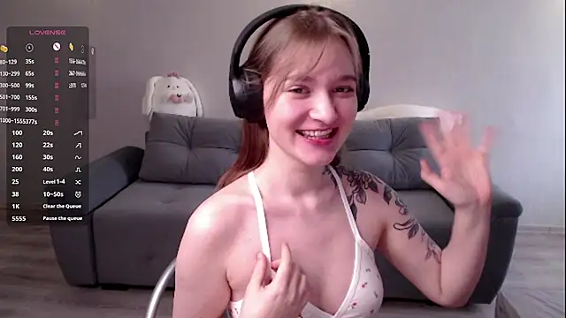 mirrrra1 - Mirrrra1's free webcam - UK Sex Cams