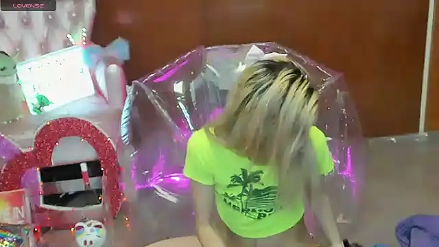 skinygirl - Skinygirl's free webcam - UK Sex Cams