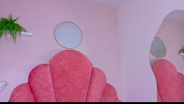 SeleneGibson__ webcam