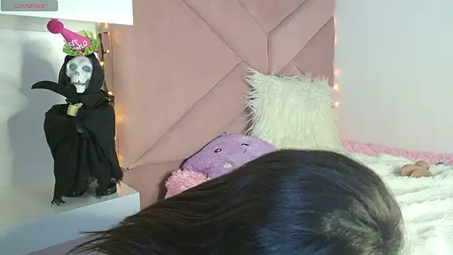 eva_sin18 live sex cam