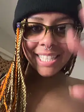 Webcam Model (nintendhoe)  is live.Free join now!