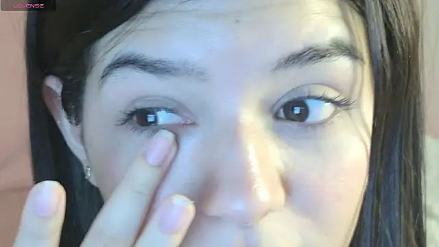 eva_sin18 live sex cam