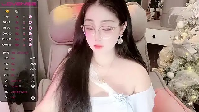 Monica-666888- webcam