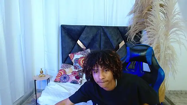 angelll18_ (M twink) - Fuck My ass Public