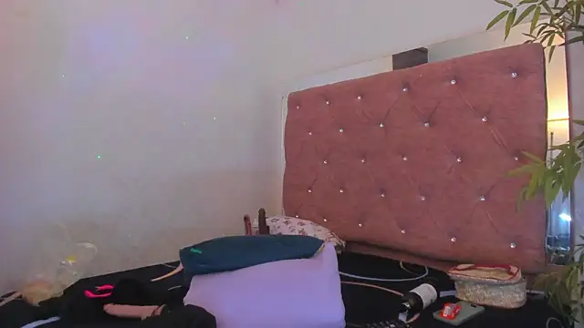 JulianaCarter webcam