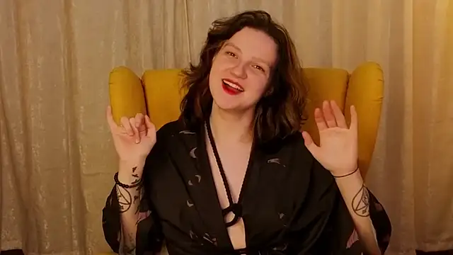 LatinaHuguenin webcam