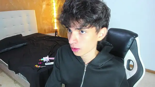 CONNOR_STONNE_ webcam