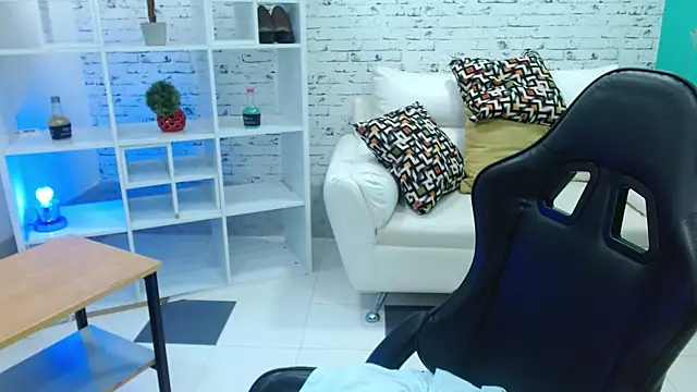 mariana_blondee webcam