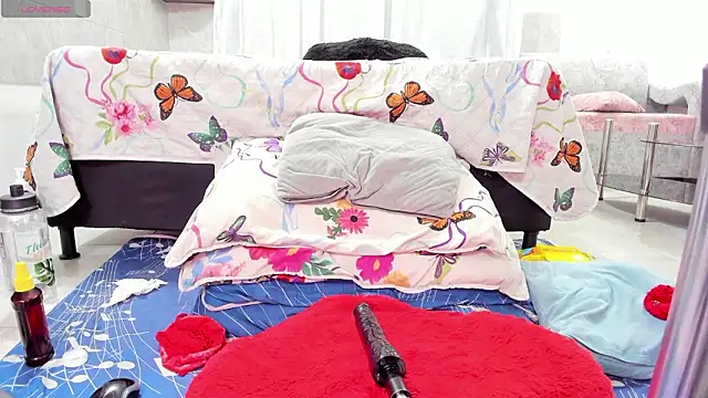 JhordanAndDanna webcam