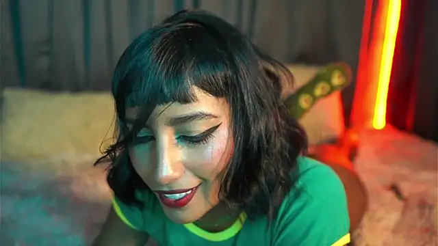 JulietaWinona webcam