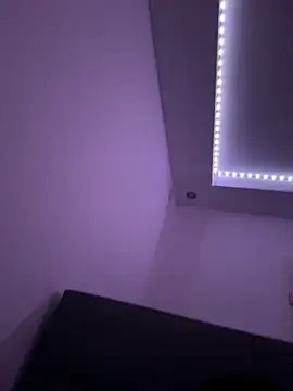 Horny_speluker772 live sex cam