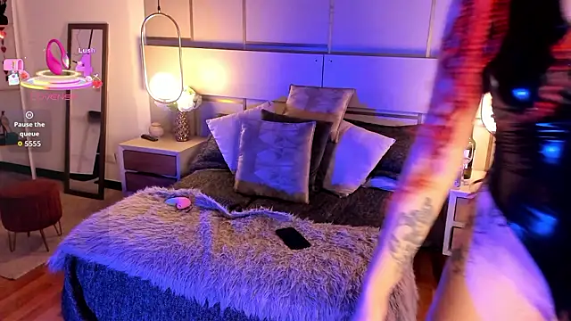 Lina_Montclair webcam