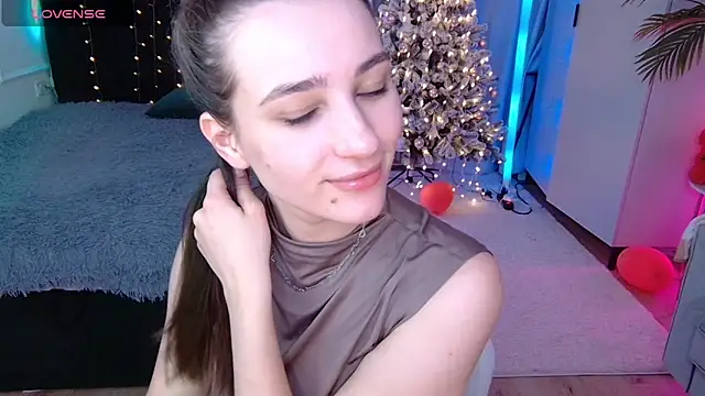 vivian_wee - Vivian_Wee's free webcam - UK Sex Cams