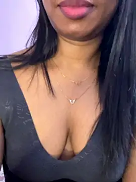 tamil_Aarathi webcam