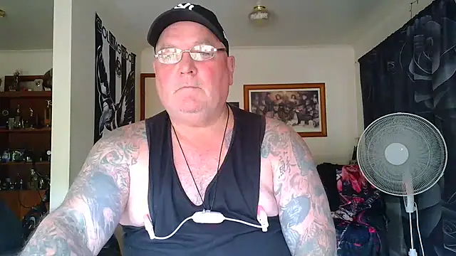 KINKYBLUEYES69 webcam