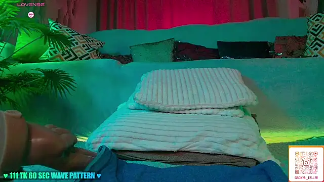 sonya_keller_32 webcam