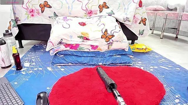 JhordanAndDanna webcam