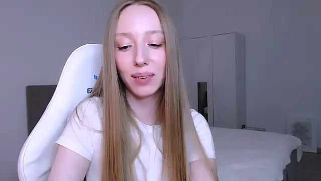 Luna_insniity webcam