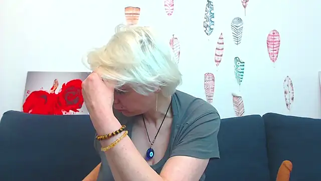 Playful_Goldie_WOW__ webcam