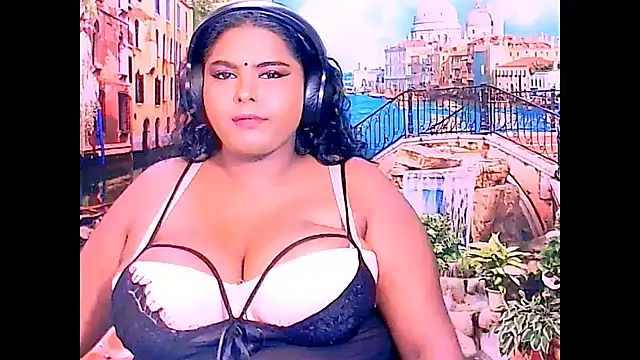 Indianfairy99 webcam