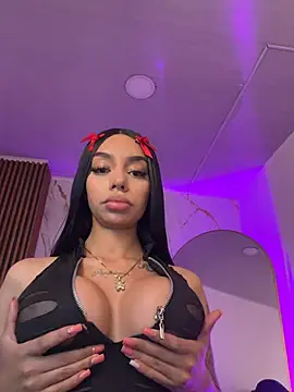 tiffanny - Tiffanny's free webcam - UK Sex Cams