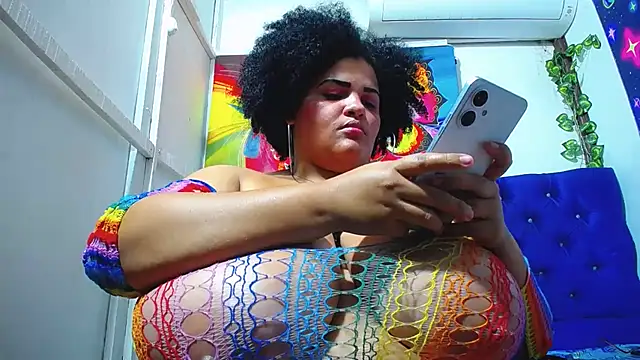 latina_bigboos25 - Latina_bigboos25's free webcam - UK Sex Cams