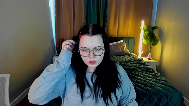 kira_g0ld - Kira_G0ld's free webcam - UK Sex Cams