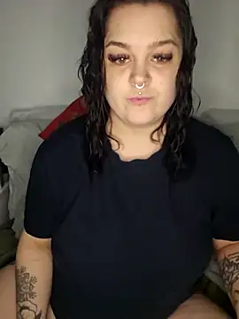 Saucy-Serenity webcam