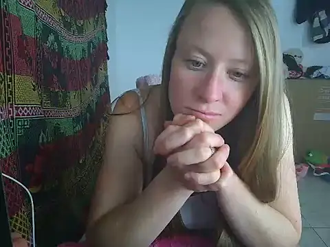 arianna_blonde webcam