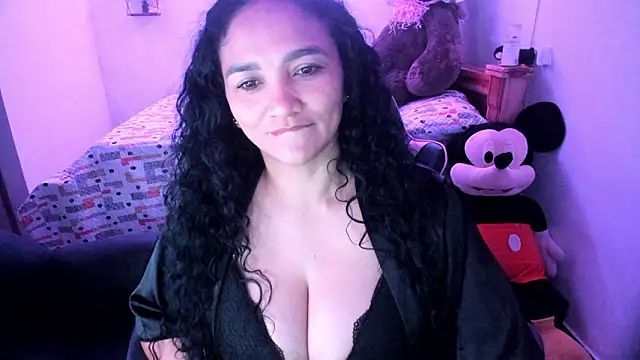 rayza_mature_154 webcam