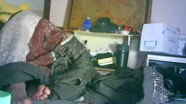 ON3YOULLN3VER_FIR3 webcam