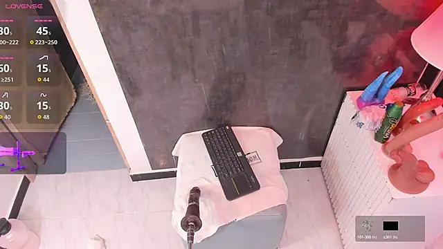 sharlotthe_bigass webcam