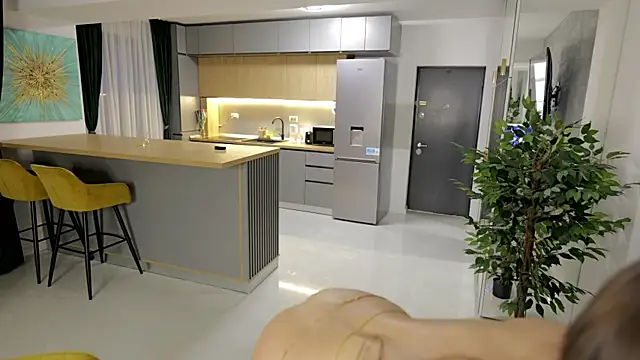 alisonita_ (F young) - Spread Pussy