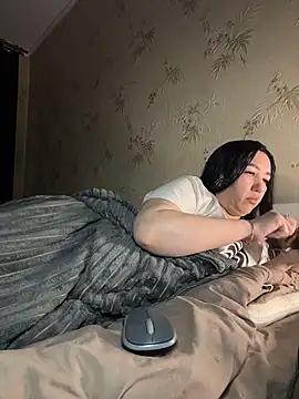 Naughtbaby_2025 webcam