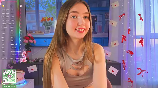 elfredatupy (F teen) - Wax on my ass close to cam