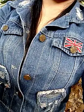 him220 (F young) - Muốn đc ủng hộ để Uống 🍻