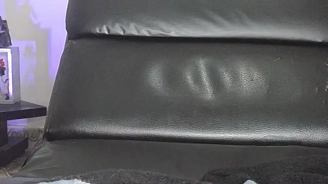 chirlleyy - Chirlleyy's free webcam - UK Sex Cams