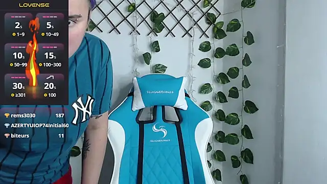 nika_1_ - Nika_1_'s free webcam - UK Sex Cams