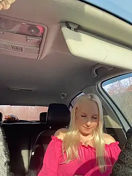 merlindave (F young) - Finger pussynaked✌️✌️✌️🤪