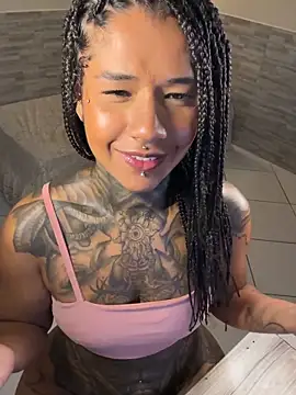 xbigpeach - Xbigpeach's free webcam - UK Sex Cams