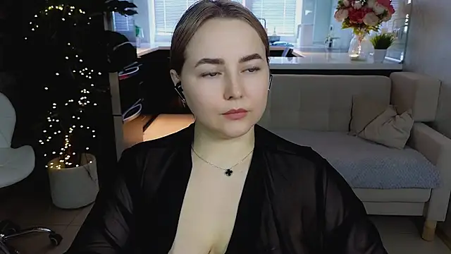 mira_mermayd - Mira_Mermayd's free webcam - UK Sex Cams